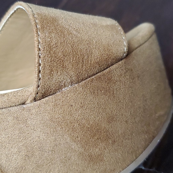 Suede Platform Sandals - Picture 8 of 8